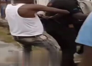 Yoruba Nation Agitators Clash With DSS Operatives (Video)