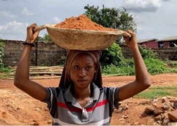 FG Announces Full Scholarship For UNIBEN Female Student Sighted At ‘2k’ Construction Site(Video)