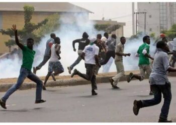 BREAKING: Residents Flee As Fresh Fight Claims More lIves In Ibadan