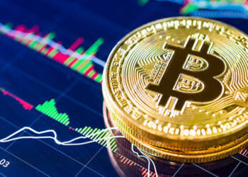 BREAKING: Bitcoin Surges by 5% to $64,000