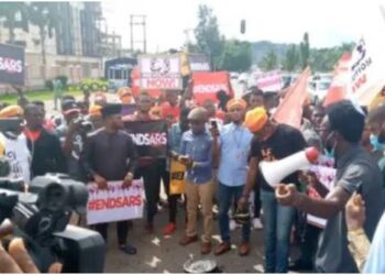 BREAKING: Police Brutalized ENDSARS Protester At Lekki Tollgate (Video)