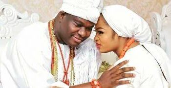 BREAKING: Queen Naomi Receives Gifts From Ooni After Divorce Notice