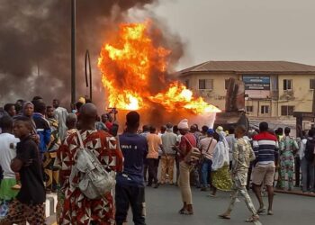 BREAKING: Popular Filling Station In Ibadan Currently On Fire (Video)