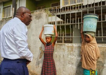 Gov. Sanwo-olu Grants Scholarship To Young Girls Hawking During School Hours (Video)