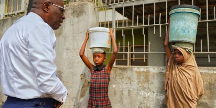 Gov. Sanwo-olu Grants Scholarship To Young Girls Hawking During School Hours (Video)