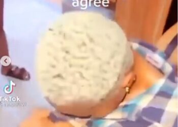 Nigerian Lady Accosted After Posting Videos of Her Friends On Social Media (Videos)