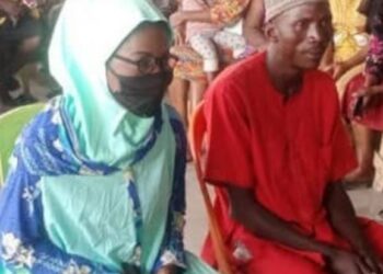 PHOTOS: Two Repentant Nigerian Workers Tie The Knot