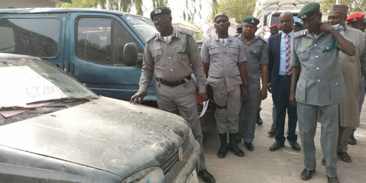 Customs Arrest Police Officer For Smuggling