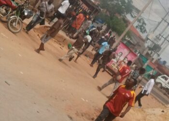 BREAKING: MC Oluomo, NURTW Boys In Deadly Fight, 3 Killed In Lagos