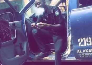 Police Officer Caught Smoking Weed In Lagos, IGP Reacts