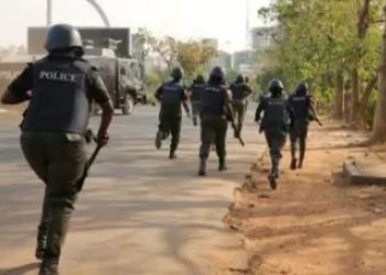 Security Operatives, Bandits Engage In Gunbattle, Corps Member Killed