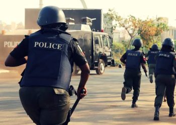 BREAKING: Two Shot As Nigerian Soldiers, Policemen Clash