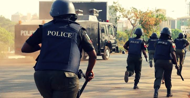 BREAKING: Two Shot As Nigerian Soldiers, Policemen Clash