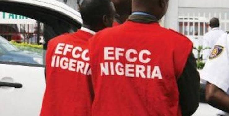 Nigerian Lady Dies Inside Toilet While Trying To Avoid EFCC Arrest In Lagos