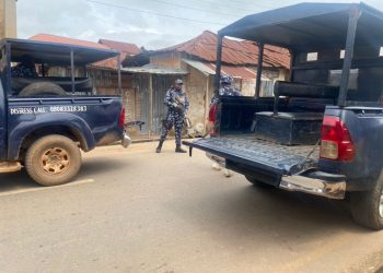 BREAKING: #OsunDecides: Police Going After Gunmen In Ilesha, One Arrested(Photos)