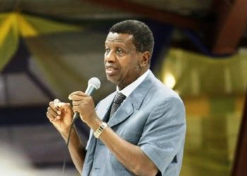 Insecurity: ‘From Now On, It’s Fire For Fire’, Pastor Adeboye Asks Christians To Defend Themselves(Video)