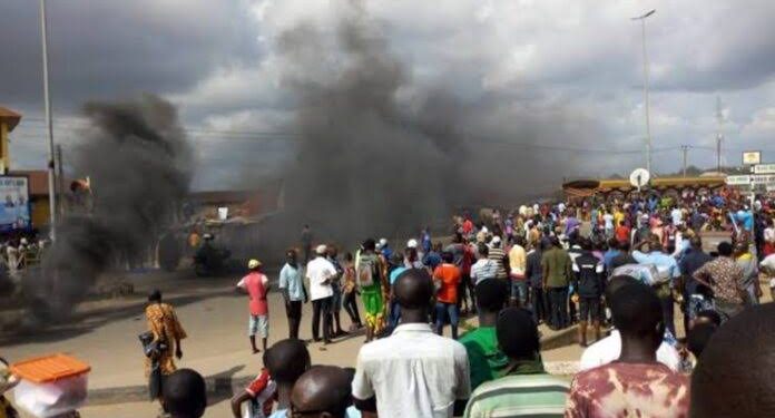 JUST IN: Angry Youths Set Two Ritualists Ablaze After Confession