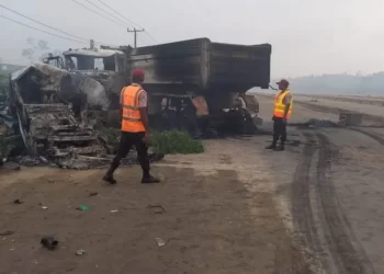 16 Burnt Beyond Recognition, Five Seriously Injured In Lagos Auto Crash(Video)
