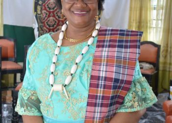 2023: SDP Gubernatorial Candidate, Ngozika Visits President Of Abia North Council of Ndi-Eze