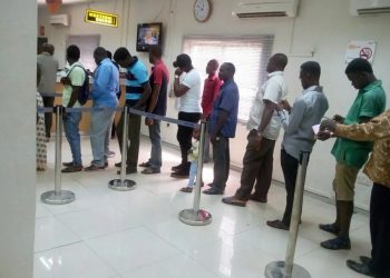 JUST IN: Insecurity: Nigerian Bank Announces Earlier Closure Of Branches Nationwide