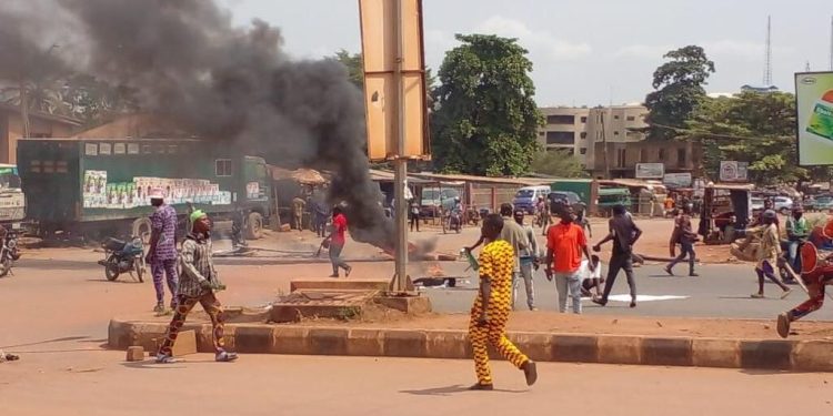 BREAKING: Protesting Youths Vandalise Bank, ATMs In Ogun