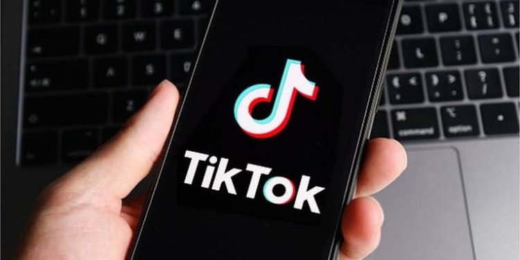 BREAKING: Users Frustrated As TikTok Crashes Globally