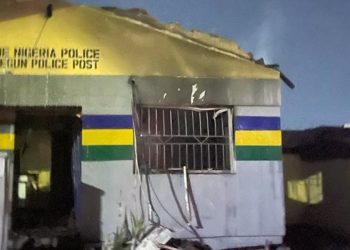 BREAKING: Police Station Burnt Down In Lagos