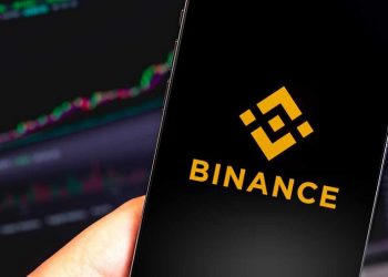 Binance, Crypto