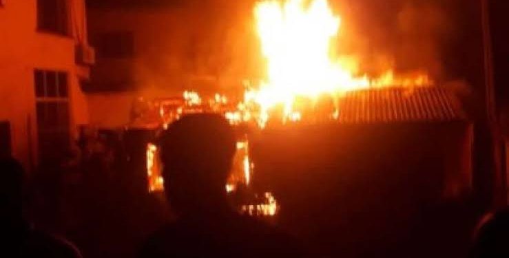 BREAKING: Nigerian Comedian, AY Makun’s House On Fire(Video)