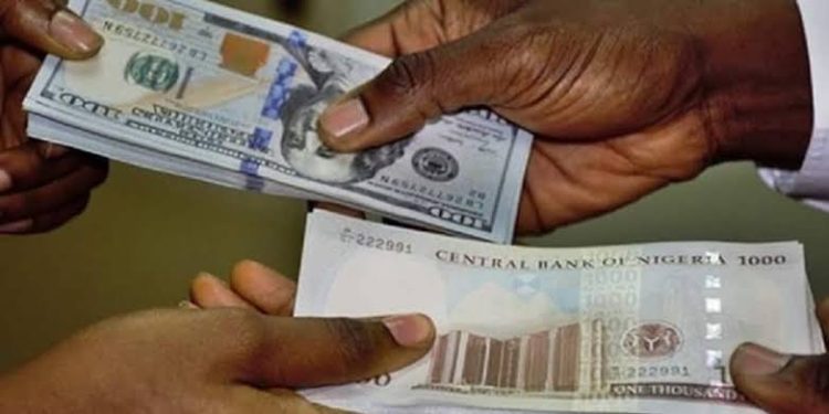 BREAKING: Naira Depreciates To All-Time Low Against Dollar