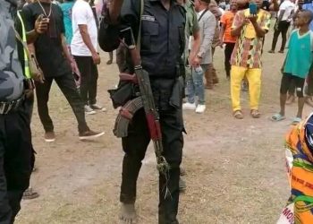 TRENDING VIDEO: Gunmen Behead DPO In Rivers