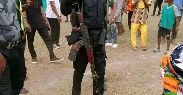 TRENDING VIDEO: Gunmen Behead DPO In Rivers
