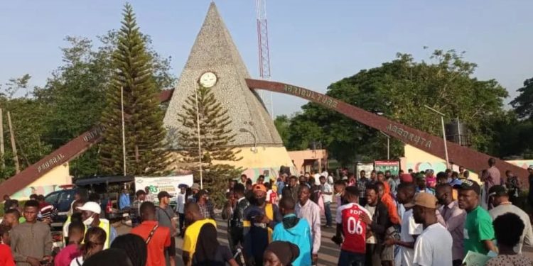 JUST IN: Chaos In FUNAAB As Vice-Chancellor Stops Muslim Students From Attending Lecture