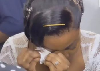 Wife Reads Husband's Cheating Texts On Wedding Day