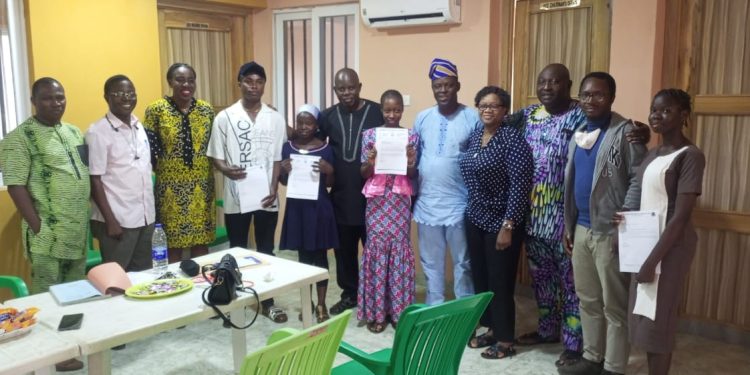 ASUU Grants Students Scholarship In OAU