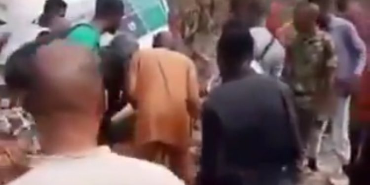 Kidnappers Abduct Several Passengers Coming From Lagos, Kill Driver