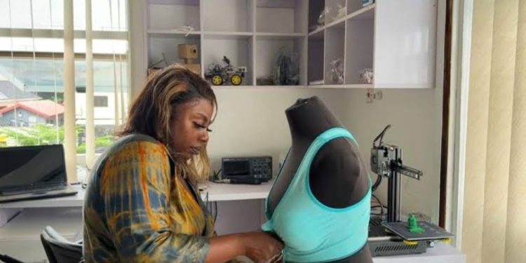 Meet Nigerian Female Engineer Who Invented ‘Smart Bra’ That Detect Breast Cancer