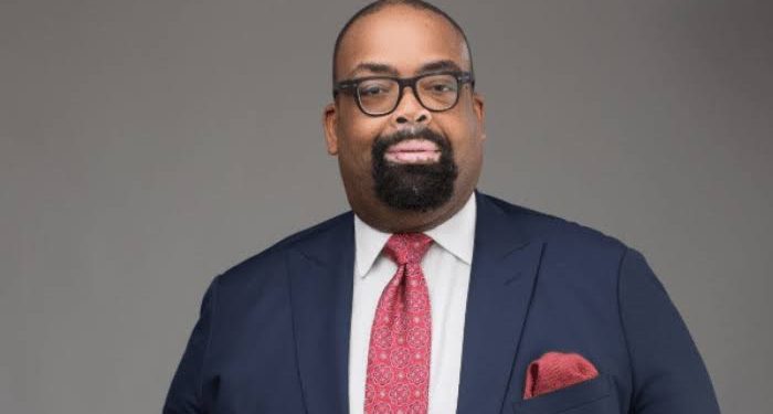 UNIBEN Students Attack LP Gov Candidate, Olumide Akpata On Campus