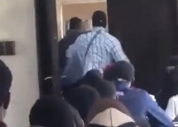 VIDEO: UNILAG Student Engages Lecturer In Physical Fight In Class
