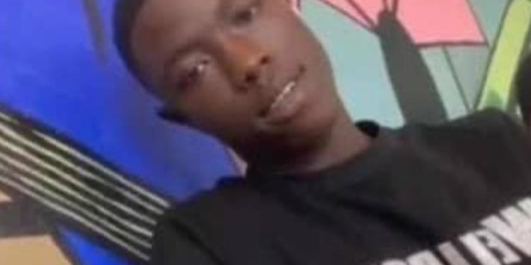 Nigerian Youths Kill Final Year Student Over ₦150