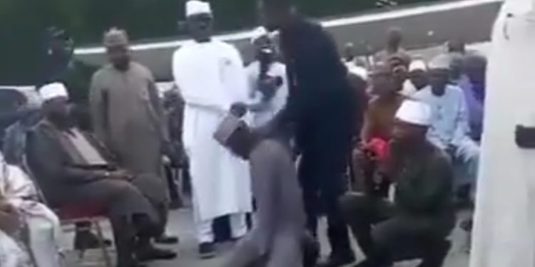 VIDEO: Nigerian Governor Orders Security Personnel To Beat Islamic Cleric