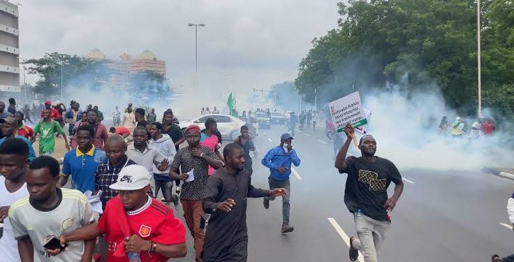 DSS, Police Shooting Protesters In Abuja